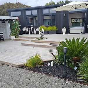 https://aroha-at-peka-peka.wellingtonnzhotels.com